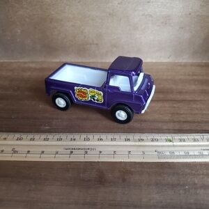 Tootsietoy Truck